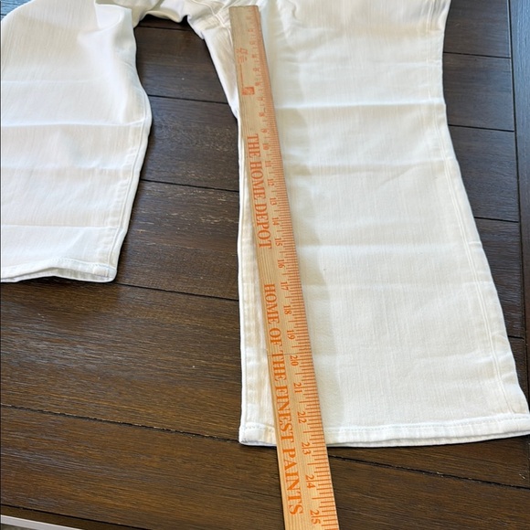 J. Crew Mid-rise kickout jean Size 31 Petite - Picture 5 of 16
